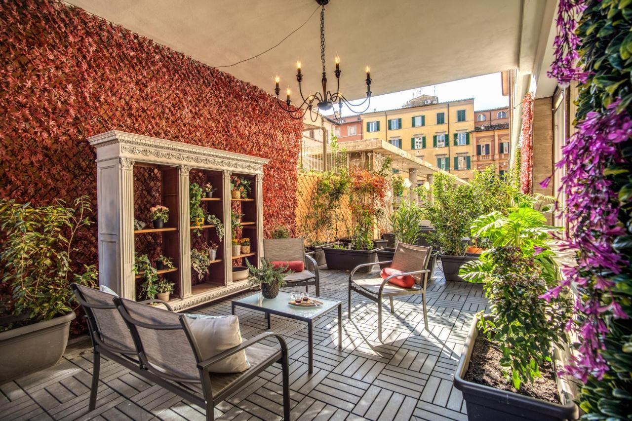 Aweshomeitaly - White Mirrors Apartment بيزا المظهر الخارجي الصورة