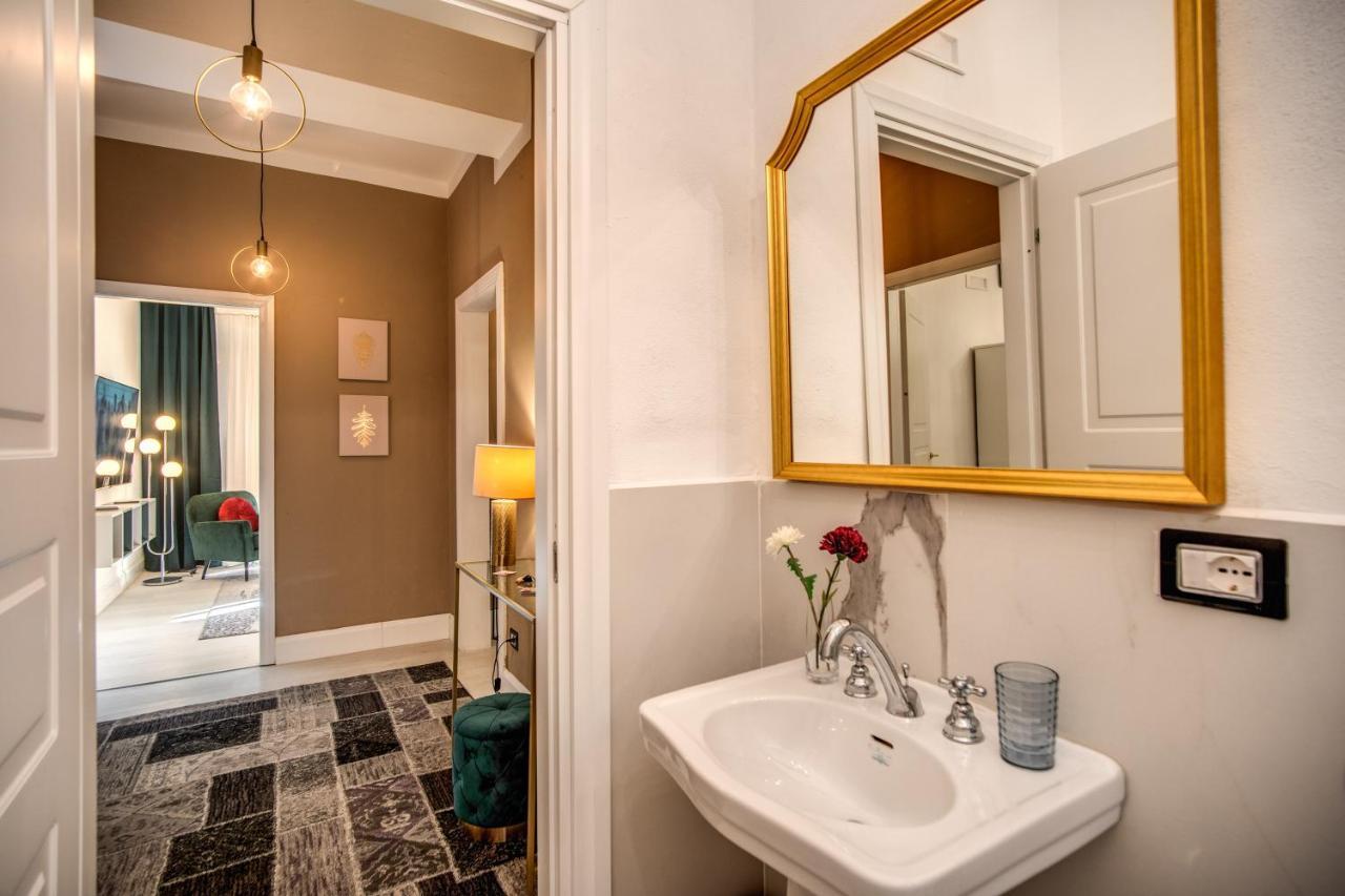Aweshomeitaly - White Mirrors Apartment بيزا المظهر الخارجي الصورة