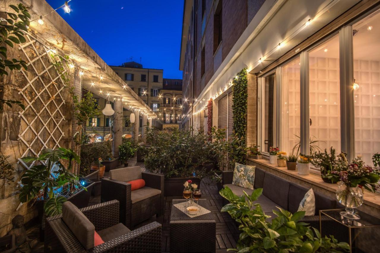 Aweshomeitaly - White Mirrors Apartment بيزا المظهر الخارجي الصورة
