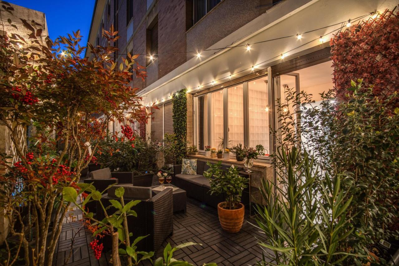 Aweshomeitaly - White Mirrors Apartment بيزا المظهر الخارجي الصورة