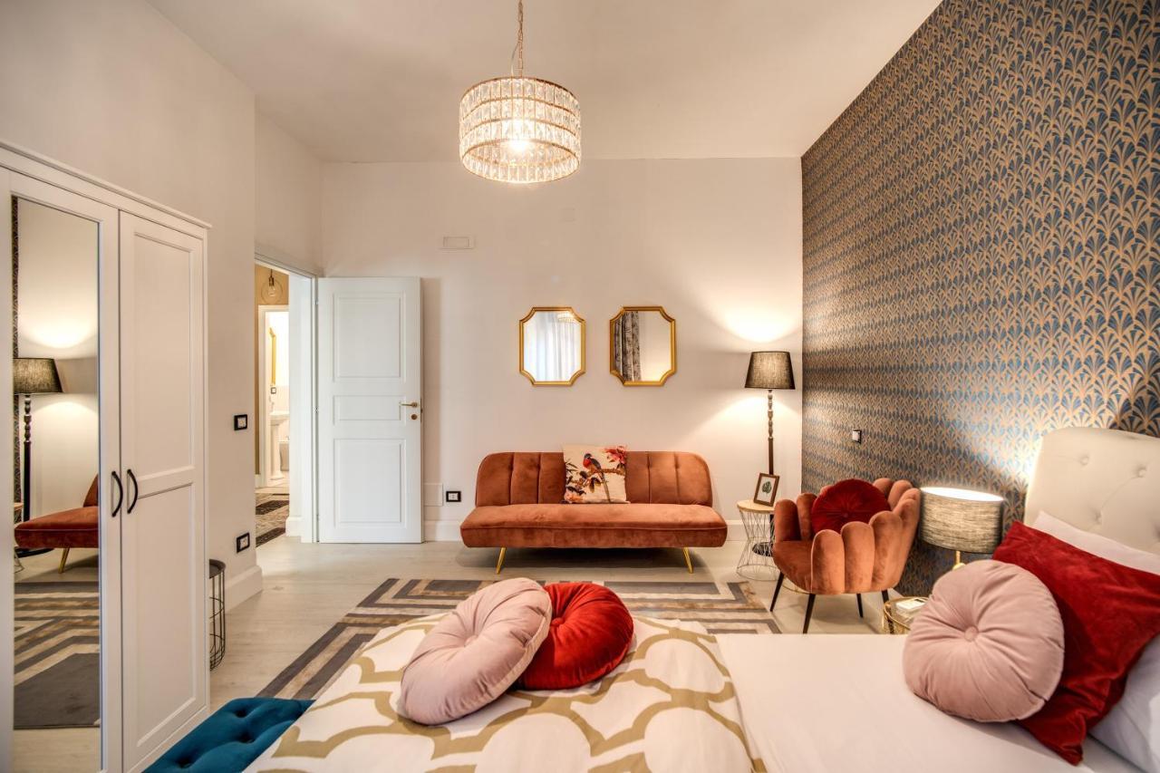 Aweshomeitaly - White Mirrors Apartment بيزا المظهر الخارجي الصورة